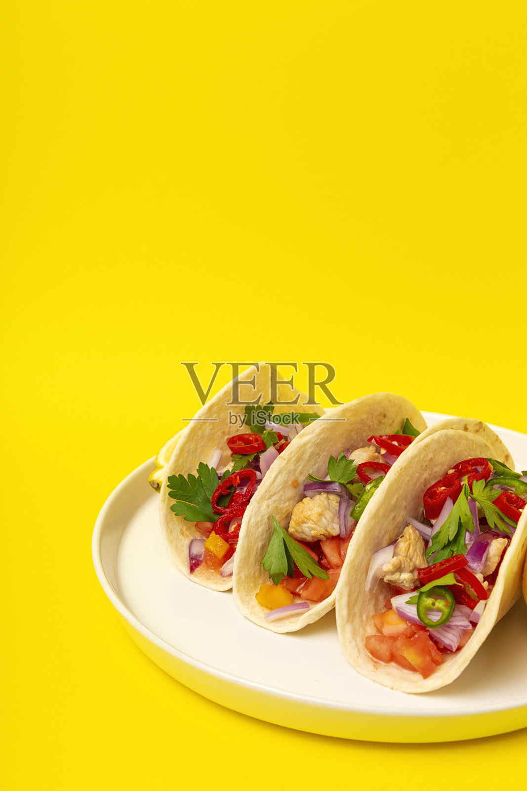 自制的墨西哥炸玉米饼照片摄影图片