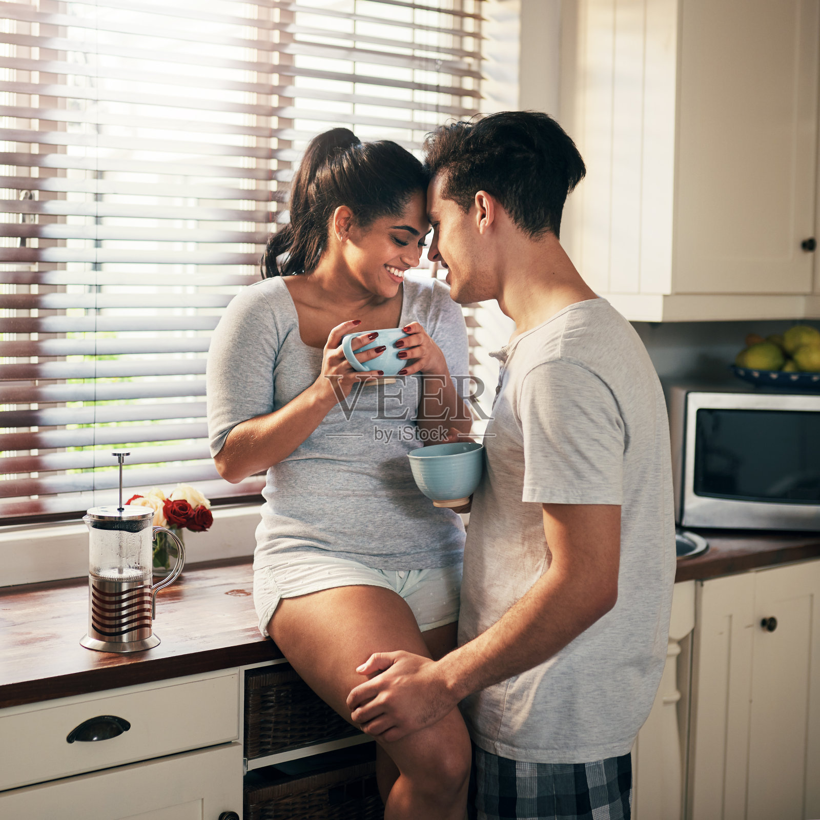 你是我唯一比咖啡更爱的东西照片摄影图片