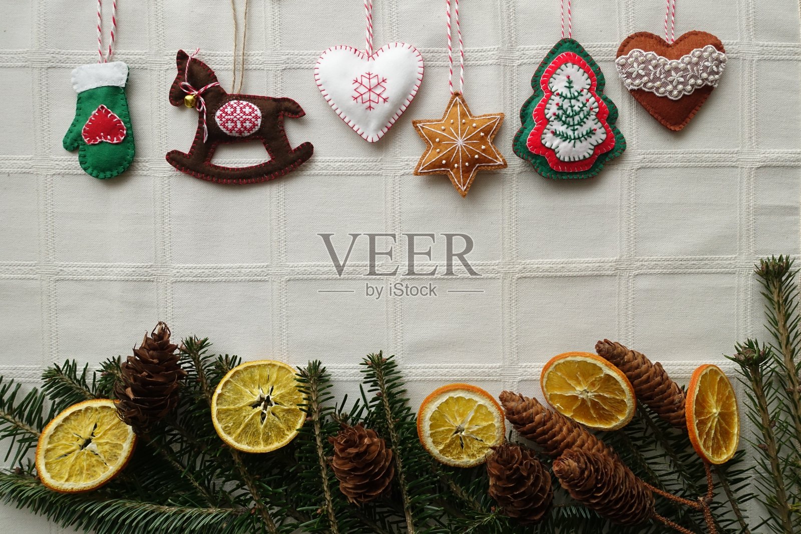 圣诞背景与手工毛毡装饰照片摄影图片