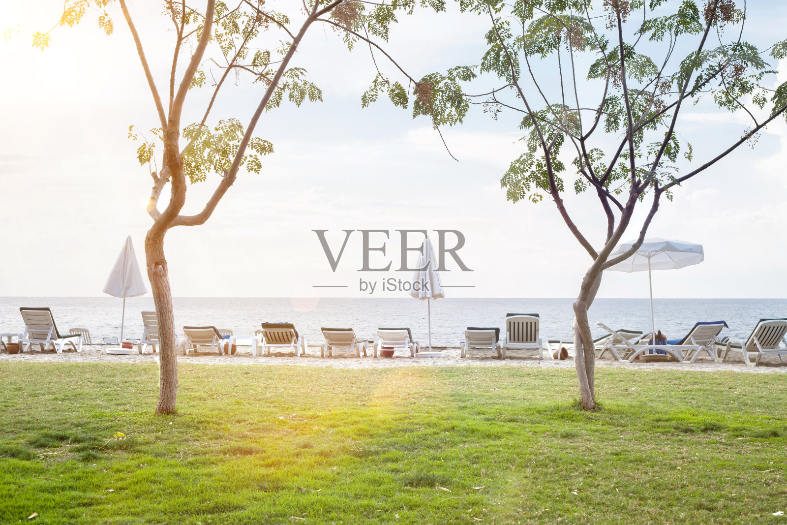 在土耳其阿兰亚的海边照片摄影图片