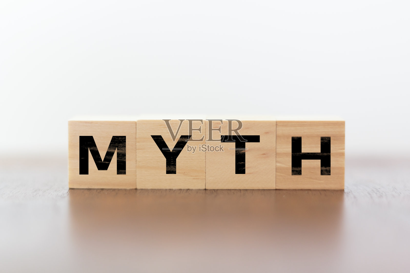 写在木方上的神话词汇照片摄影图片