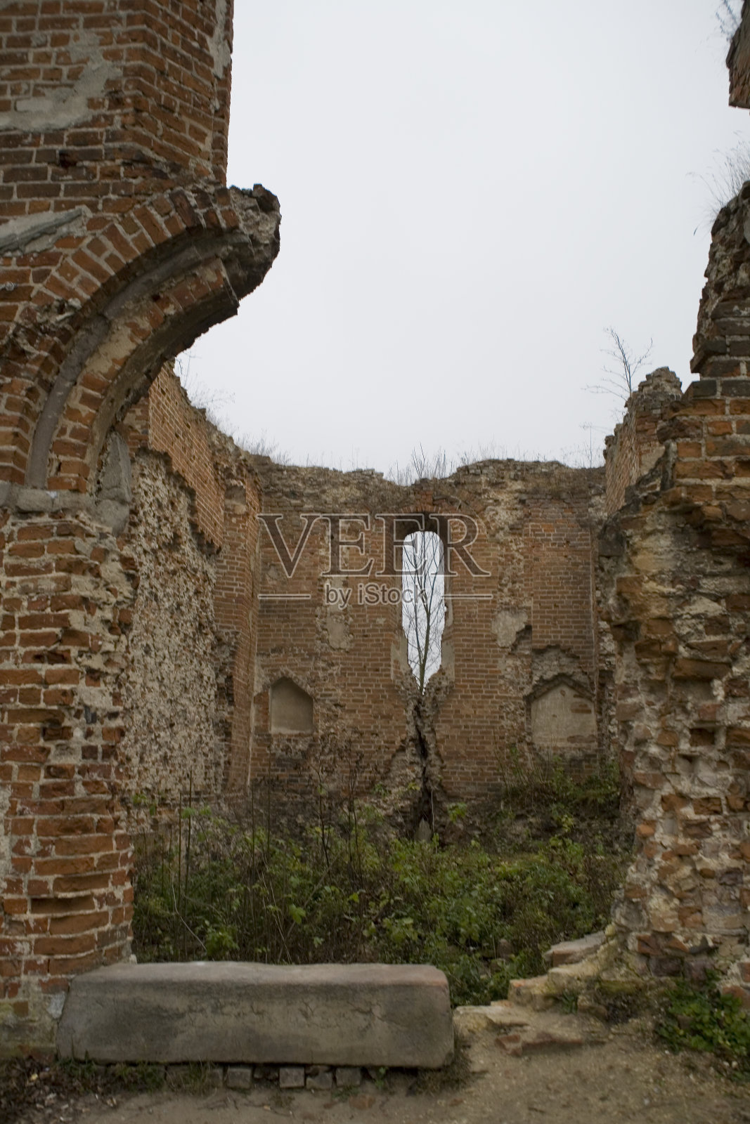 教堂的废墟照片摄影图片