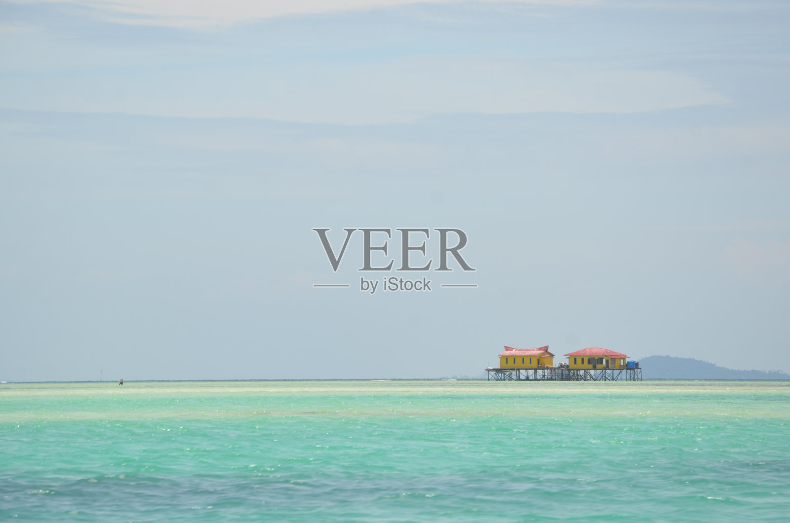 森本那巴夭人的传统木屋。照片摄影图片