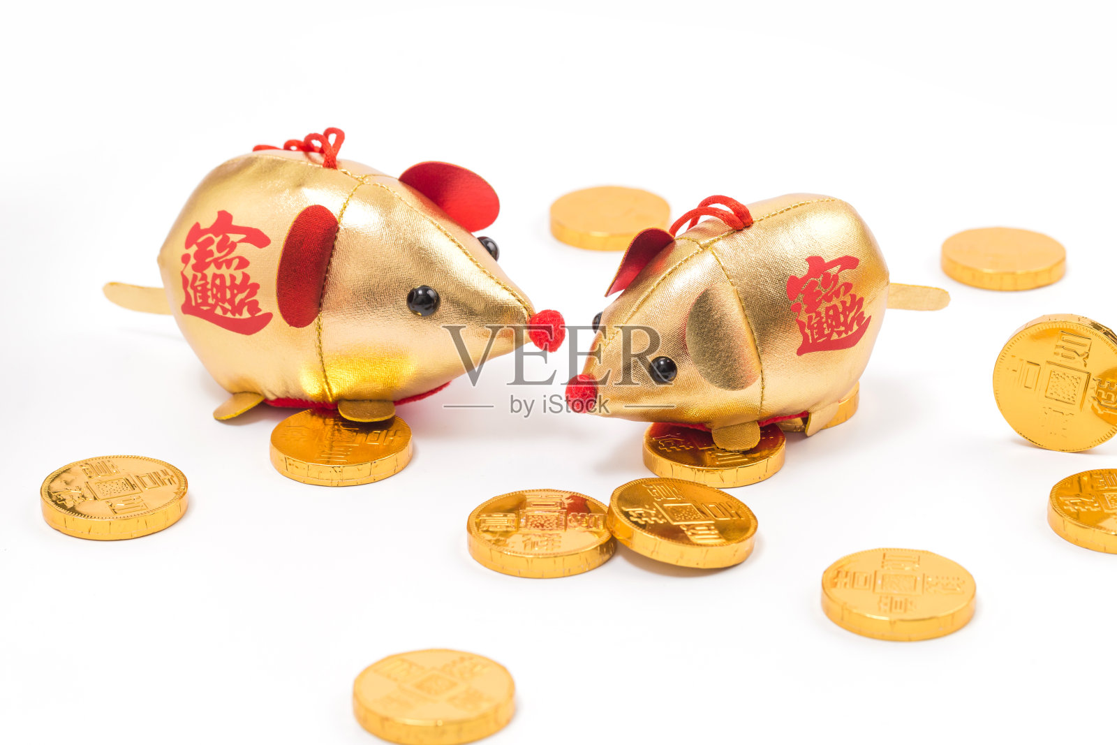 金币，金锭和鼠年的吉祥物照片摄影图片