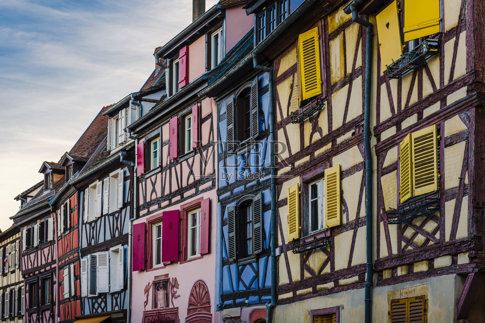 法国科尔马的半木制房屋照片摄影图片