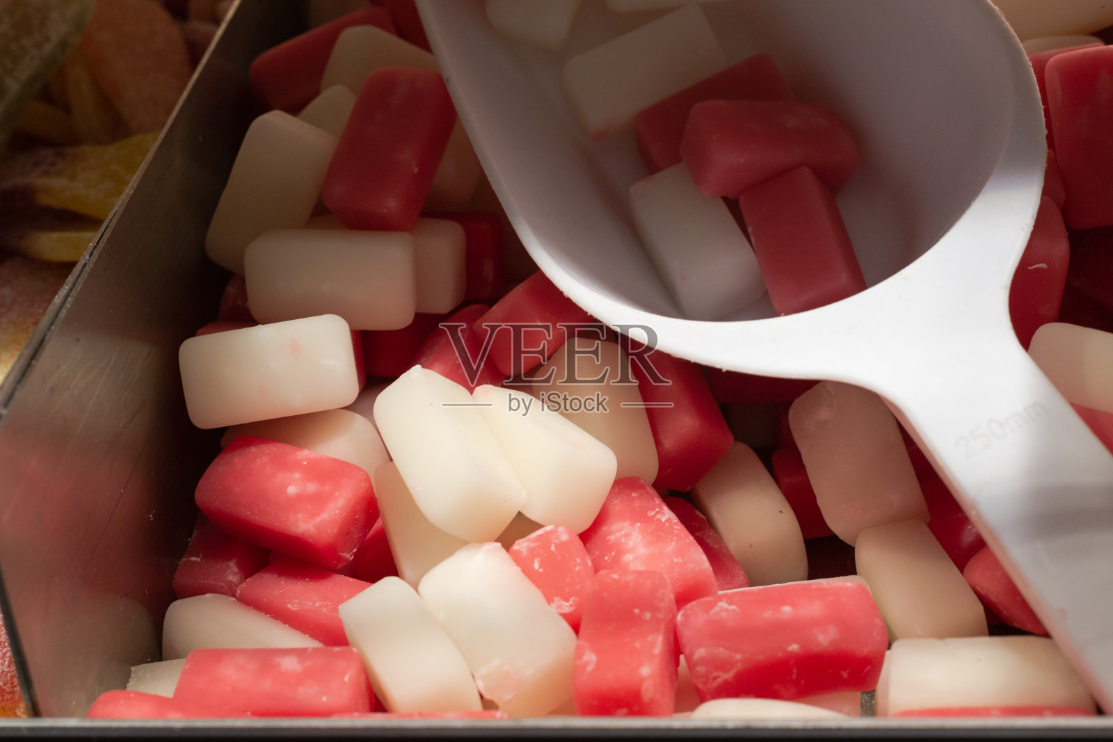 圣诞市场上的糖果照片摄影图片