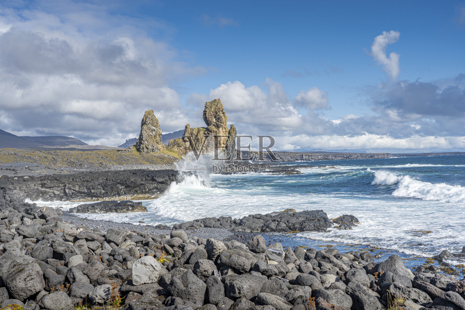 冰岛Londrangar的玄武岩巨石照片摄影图片