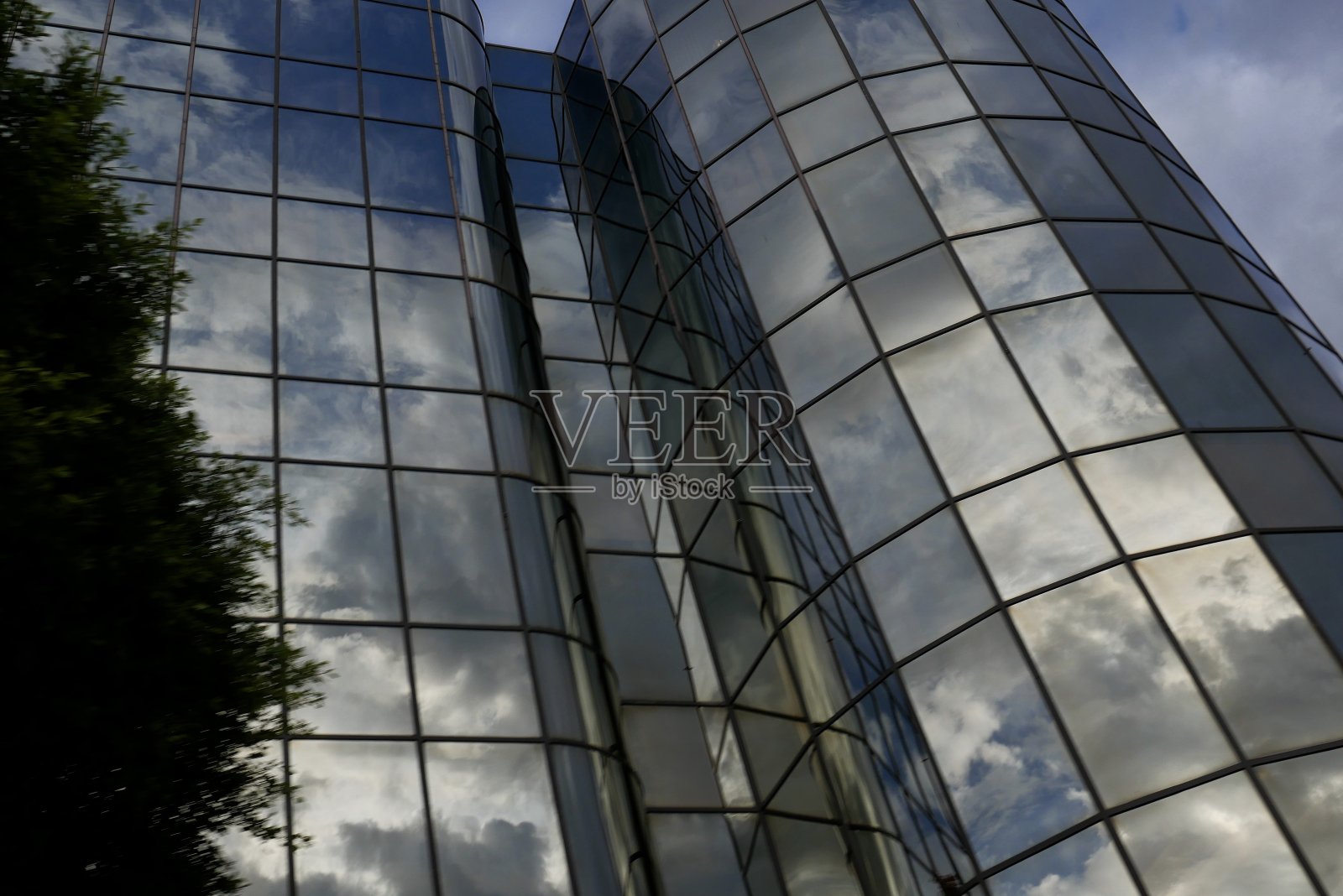 玻璃外墙企业大楼照片摄影图片