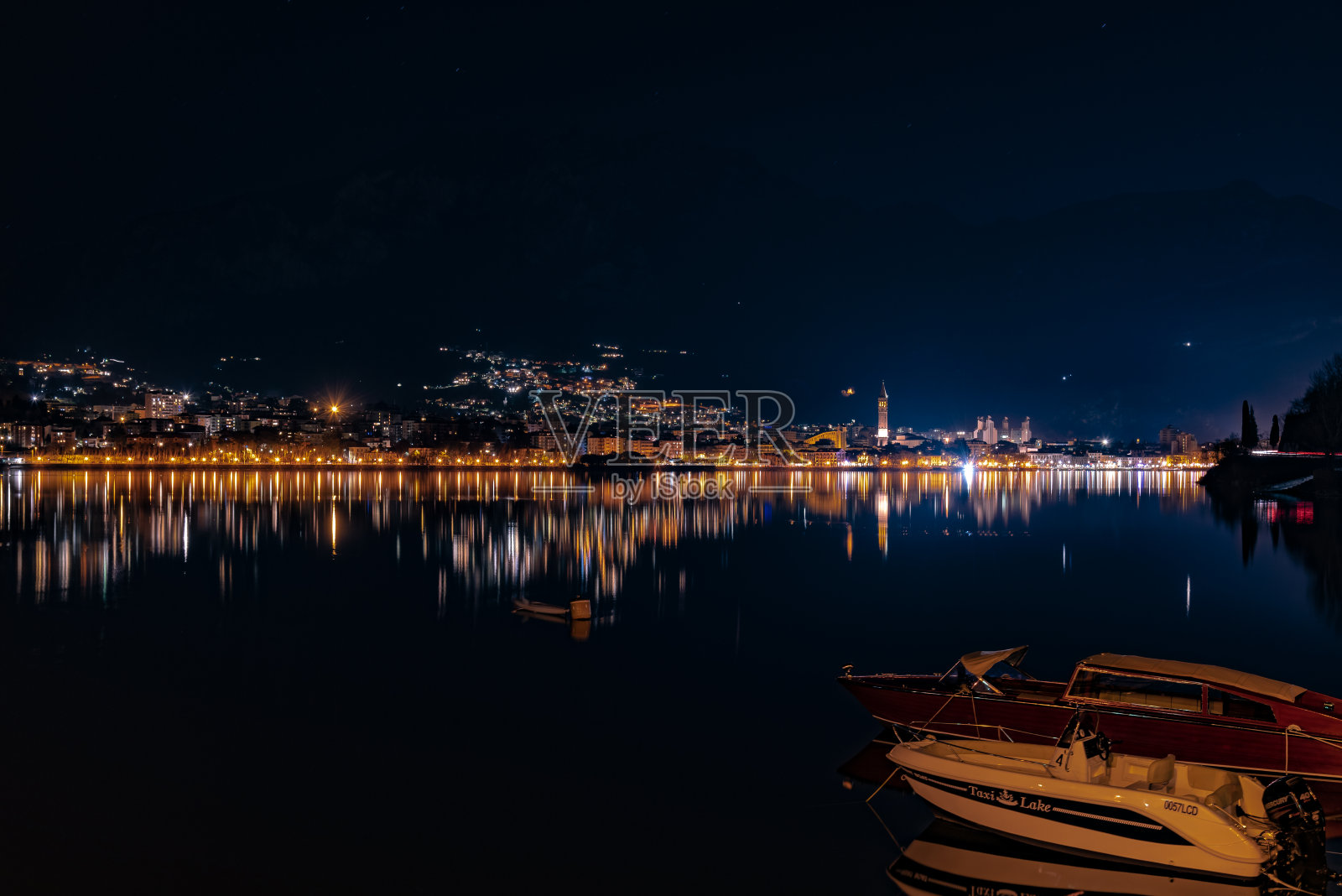 莱科的湖照片摄影图片