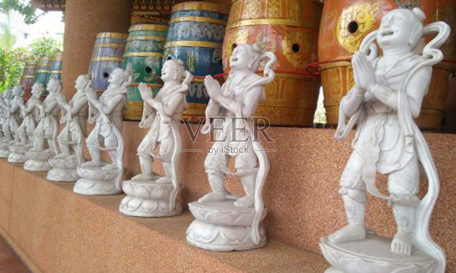 石头中国娃娃照片摄影图片