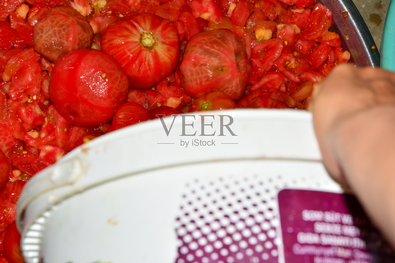 新鲜，红色，多汁，美味的西红柿照片摄影图片