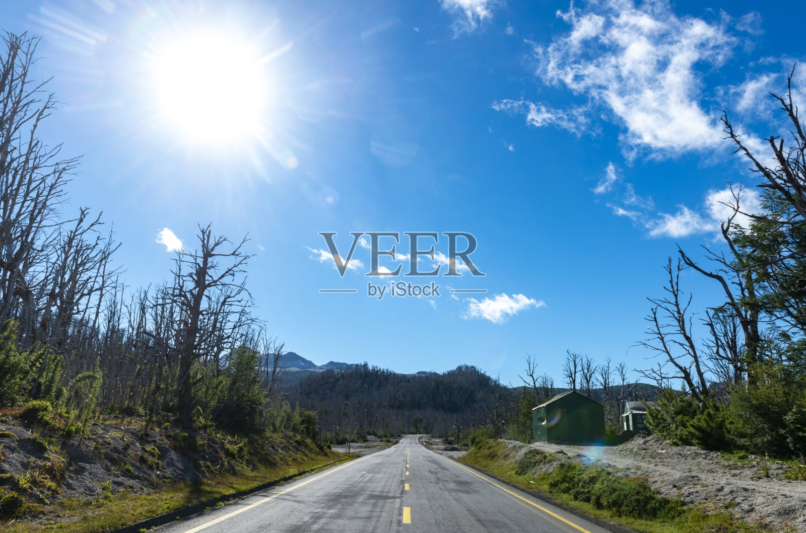 Puyehue路上空雷电交加照片摄影图片