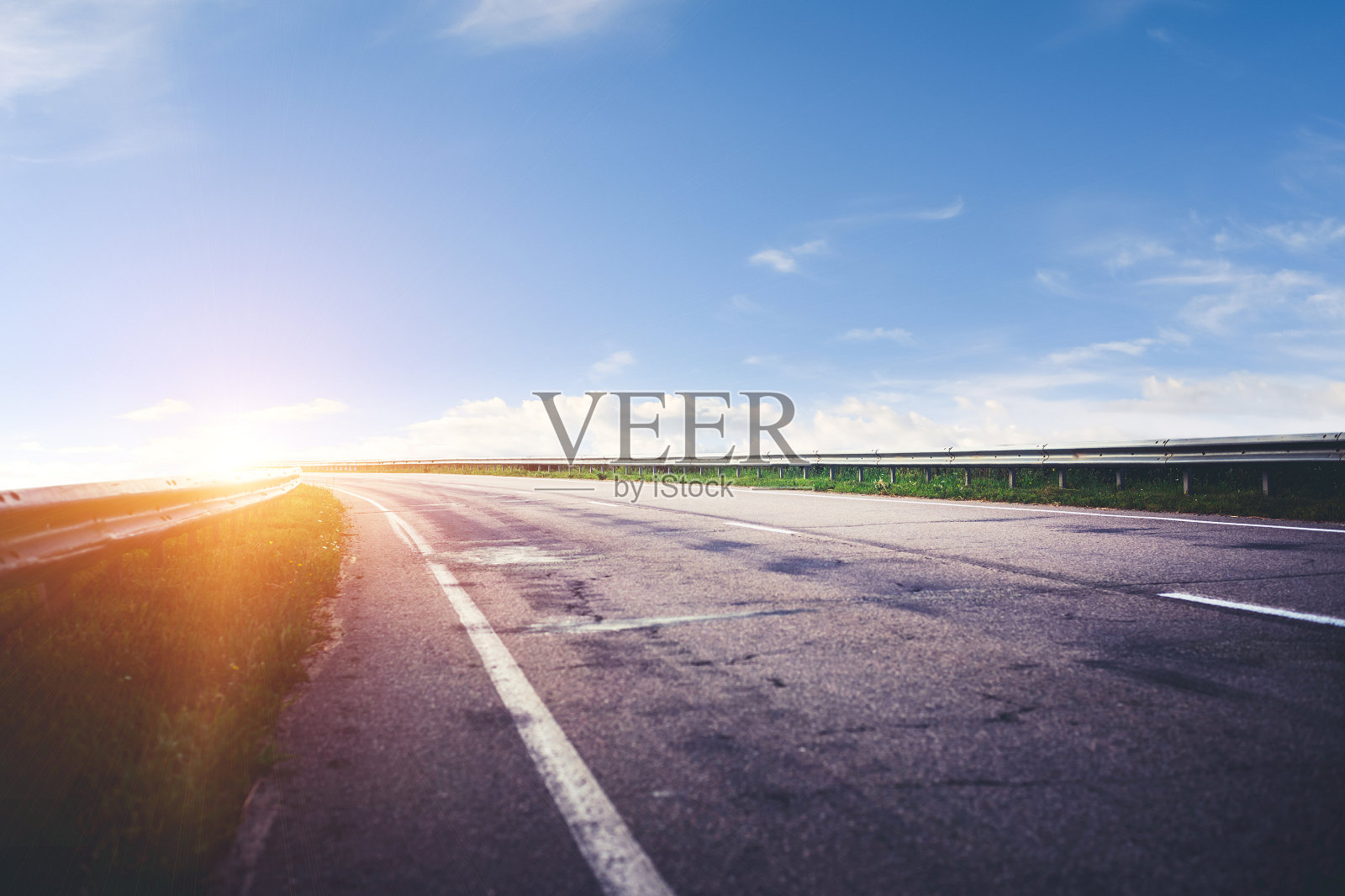 全景路日出夏日旅行照片摄影图片