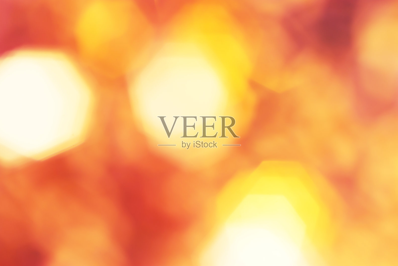 多色模糊的散景灯假日闪光背景圣诞新年生日庆祝与金色的火花红粉红色的辉光照片摄影图片