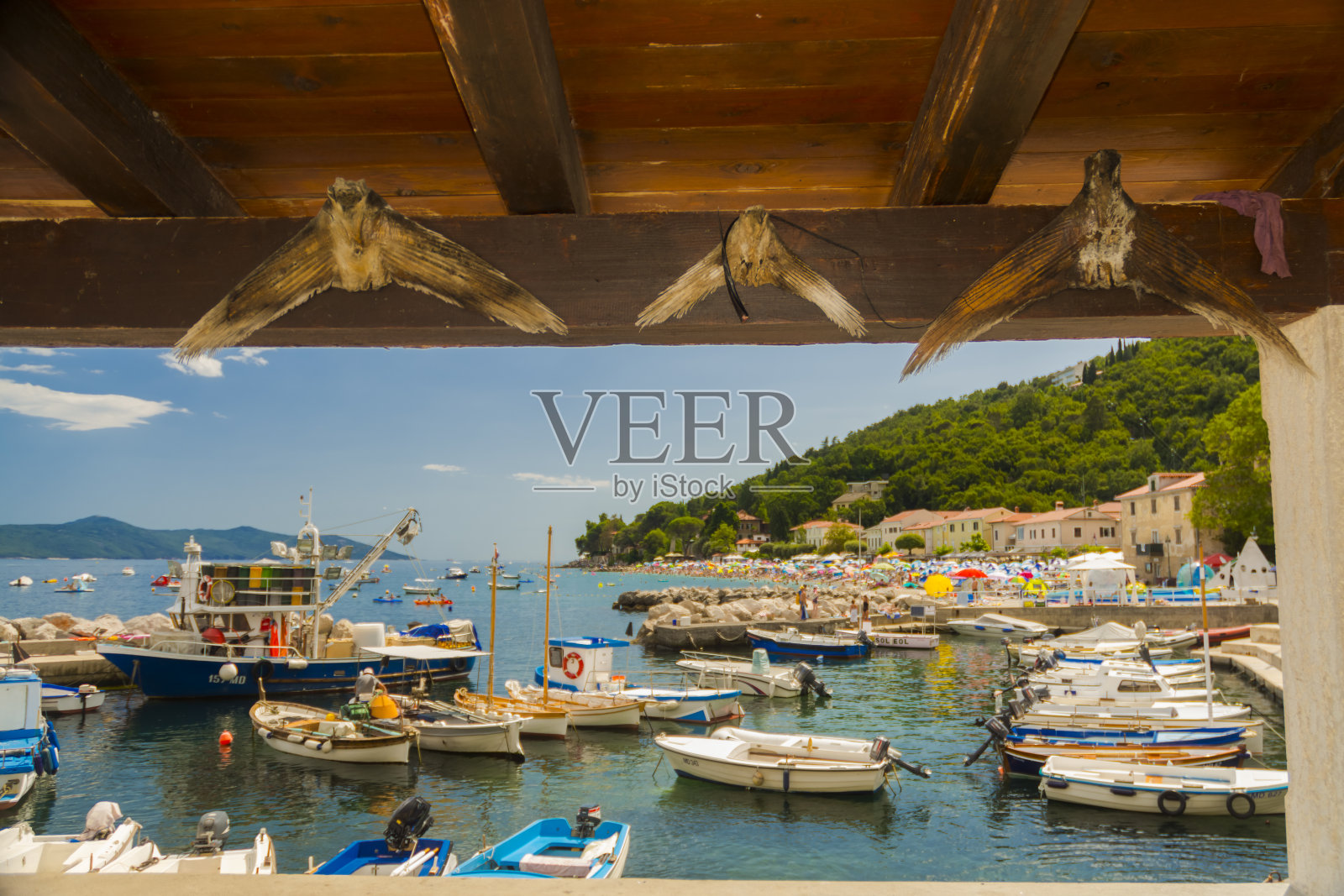 克罗地亚莫什切尼奇卡德拉加港口照片摄影图片