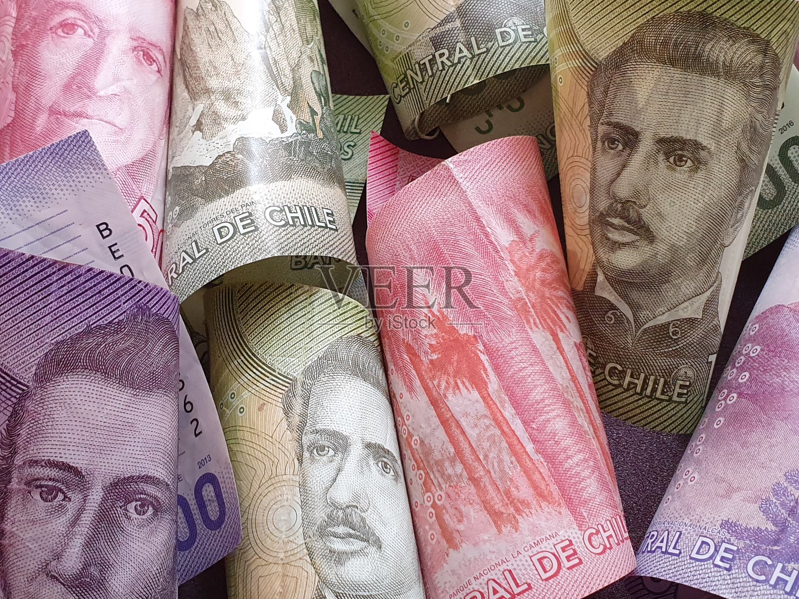 智利不同面额的纸币照片摄影图片