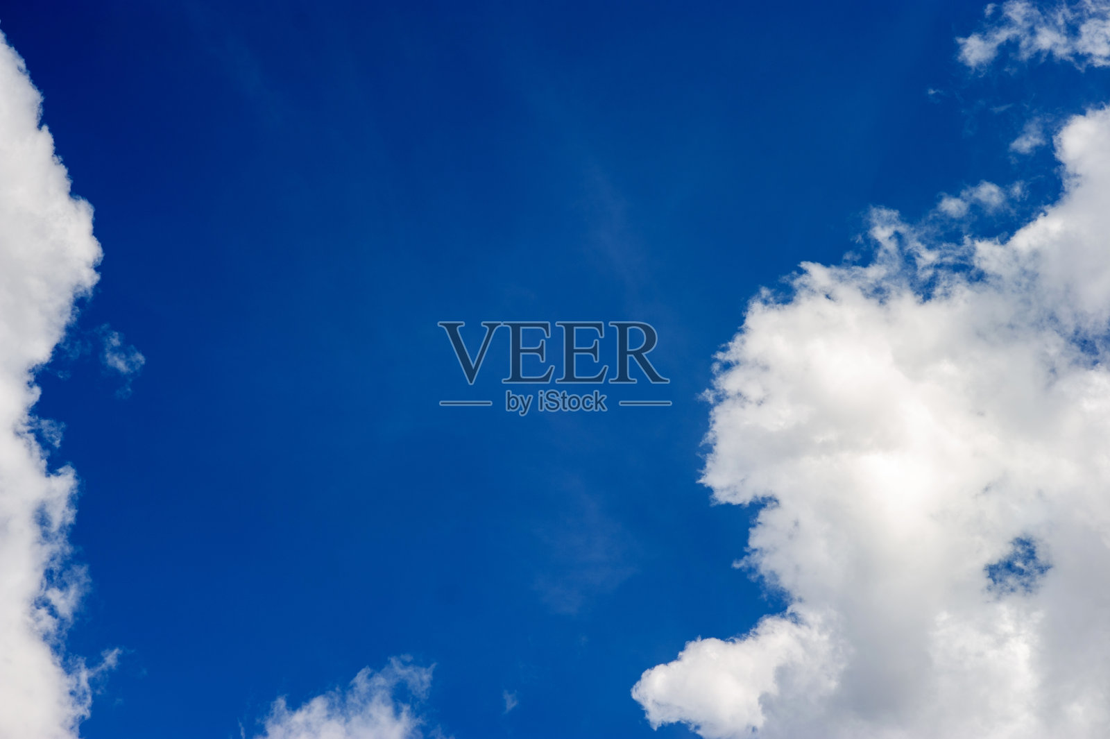 冬天美丽的天空和云彩照片摄影图片