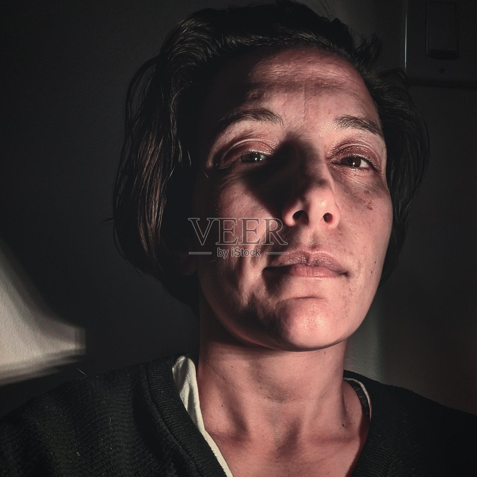 自画像:他们/他们照片摄影图片