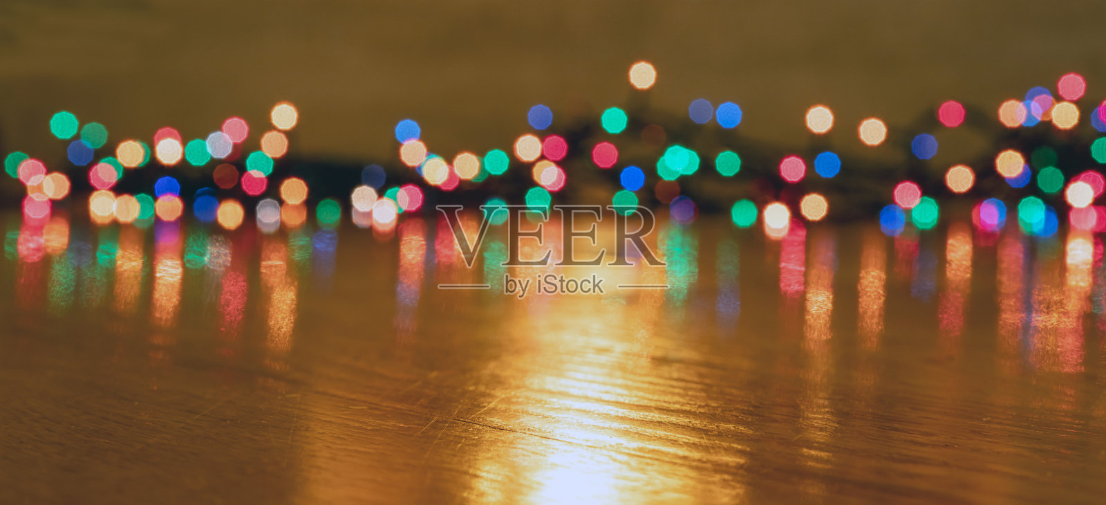 圣诞彩灯闪烁，节日装饰背景照片摄影图片