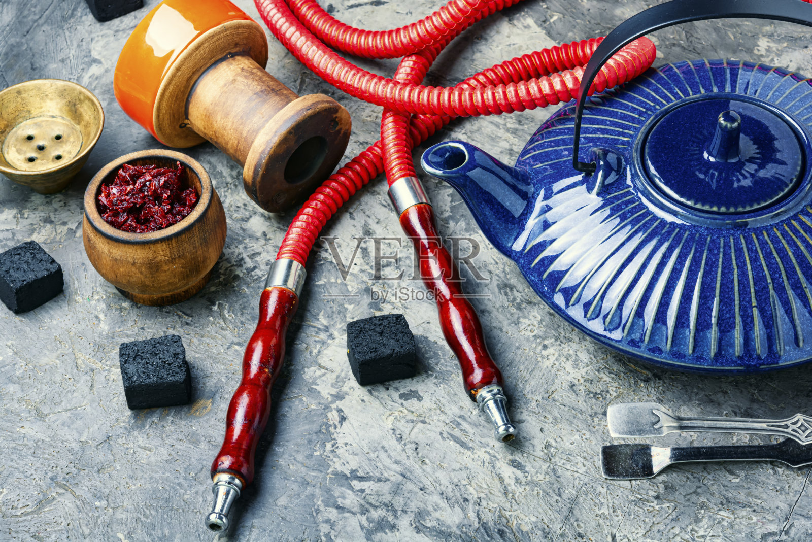 阿拉伯水烟和茶壶照片摄影图片