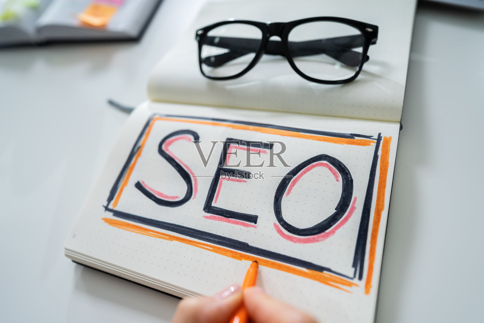 商人撰写搜索引擎优化概念照片摄影图片