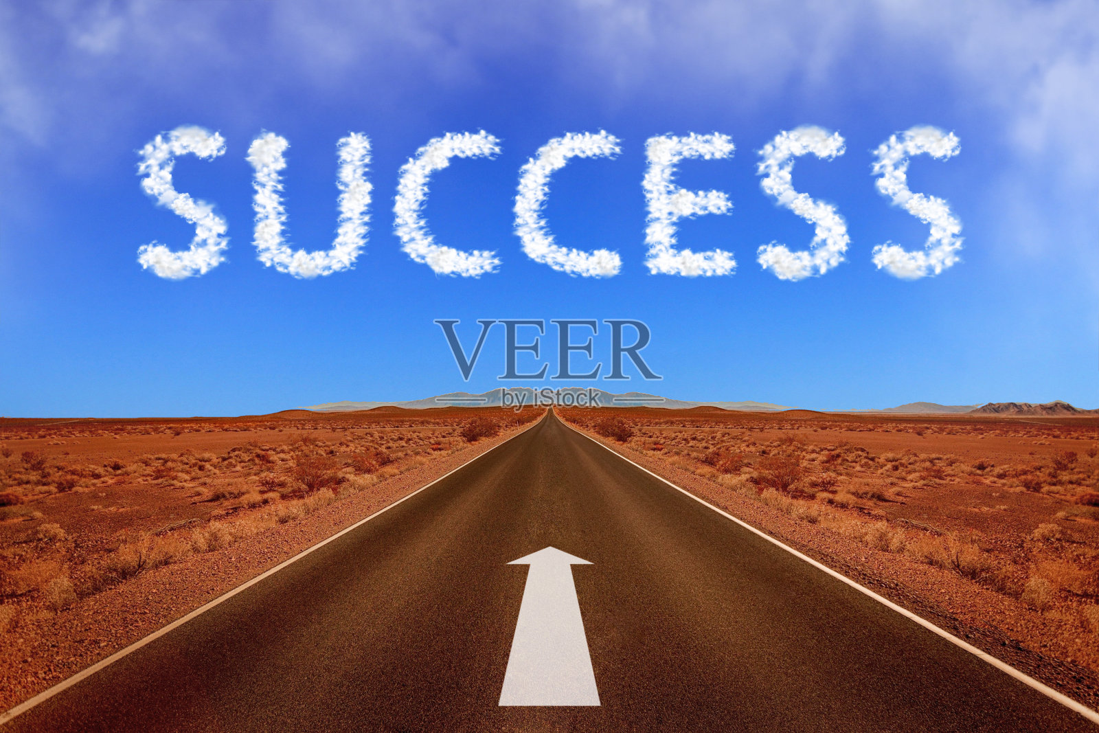 成功之路由云书写照片摄影图片