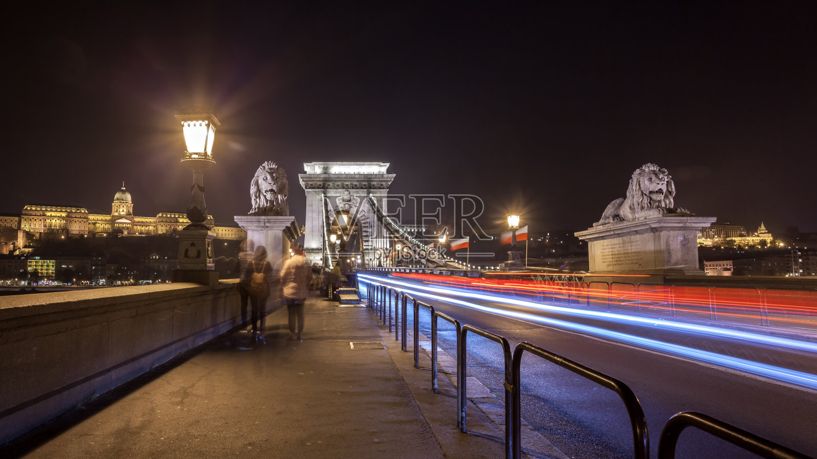 多瑙河上的斯泽切尼链桥。布达佩斯,匈牙利。照片摄影图片