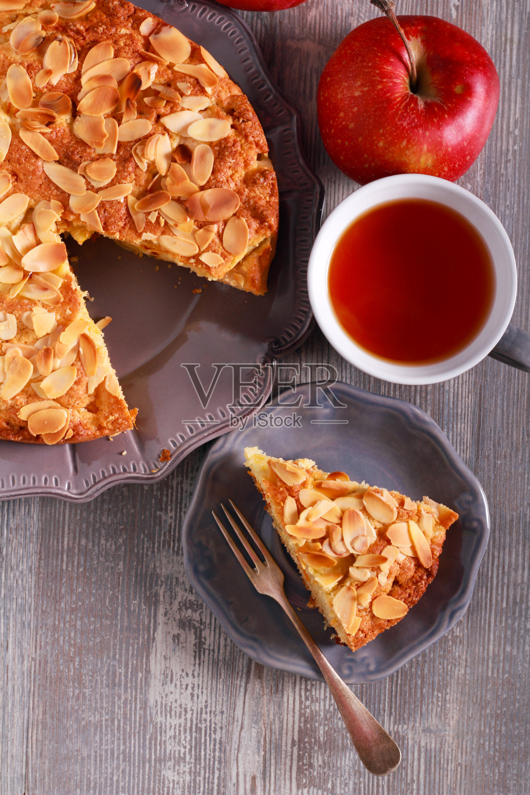 苹果杏子蛋糕照片摄影图片