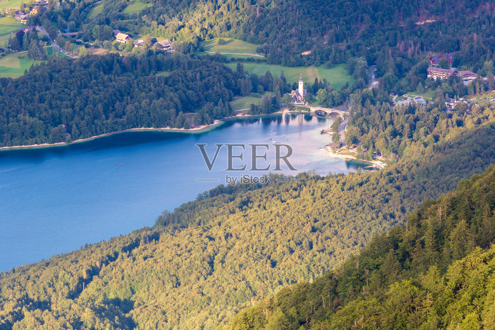 斯洛文尼亚阿尔卑斯山的沃格尔山照片摄影图片