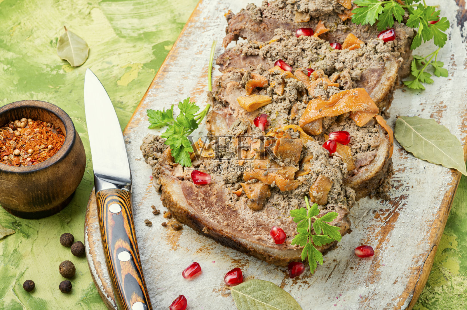 鸭肝卷照片摄影图片