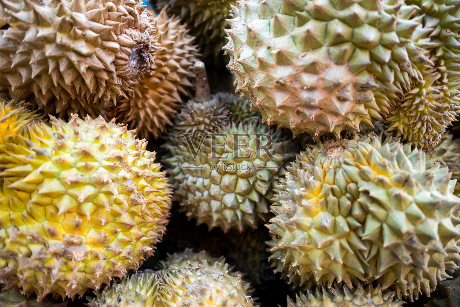 曼谷市场上的榴莲照片摄影图片