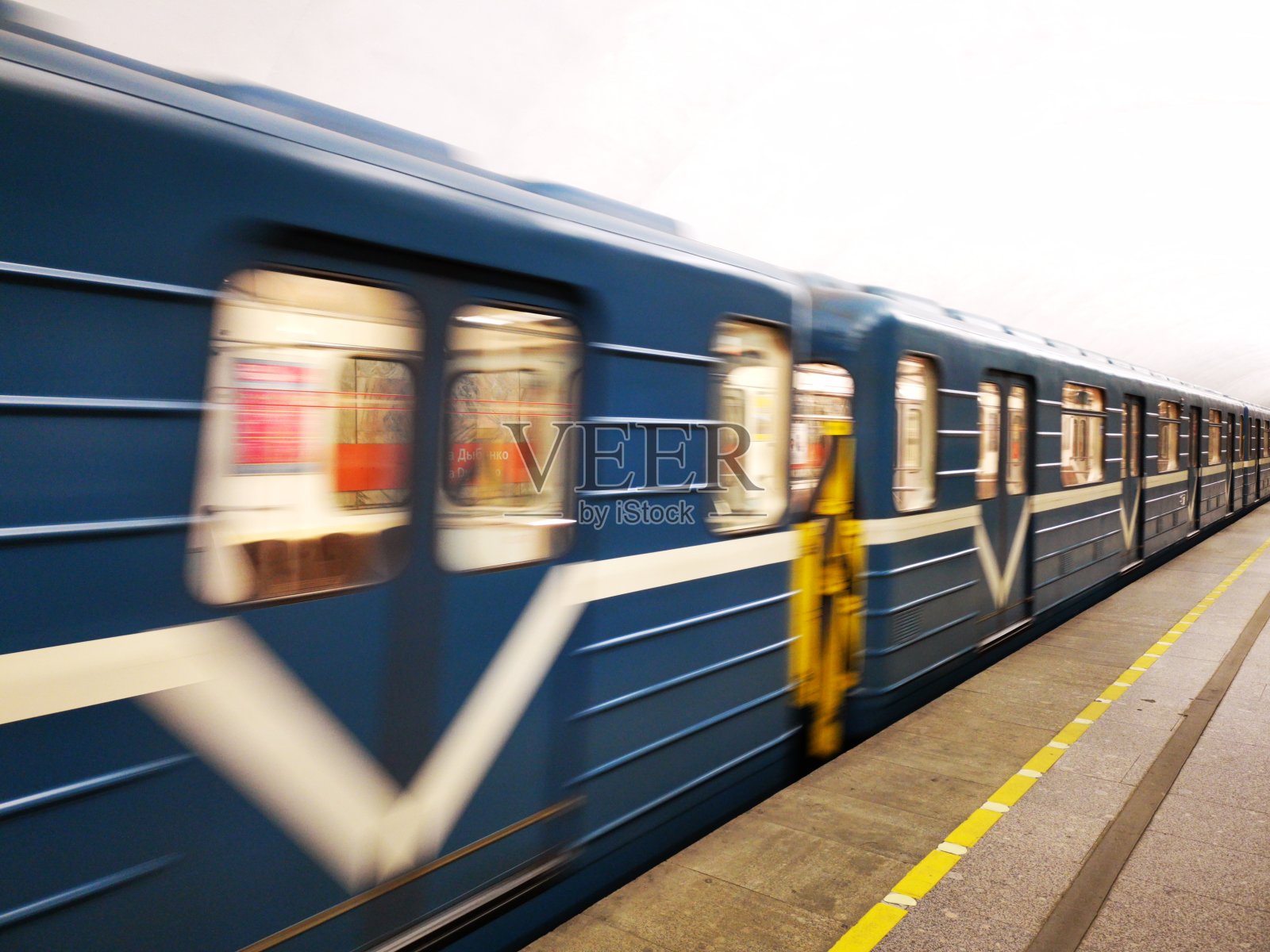 地铁照片摄影图片