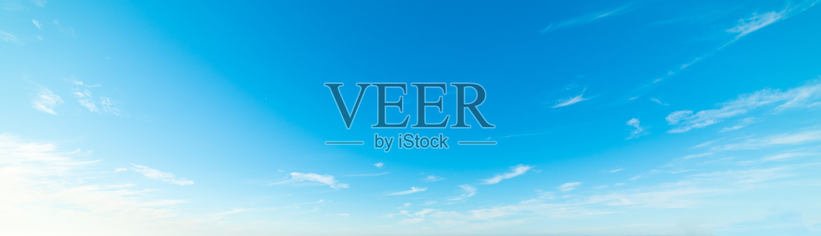 加利福尼亚的小云和蓝天照片摄影图片