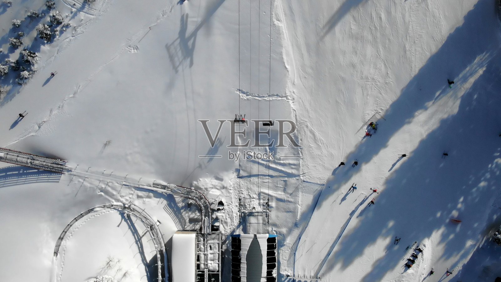 高山滑雪的天线照片摄影图片