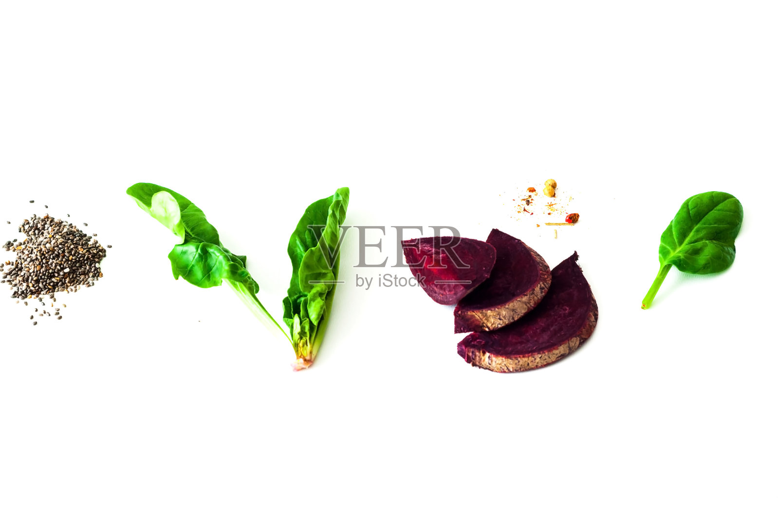 食物设计与烹饪配料在白色孤立的背景。有健康意识的饮食。特写镜头照片摄影图片