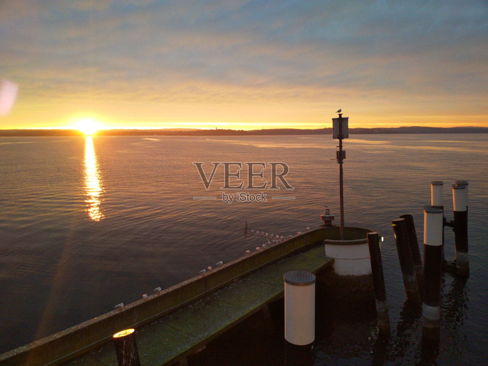 康斯坦斯湖的日落照片摄影图片