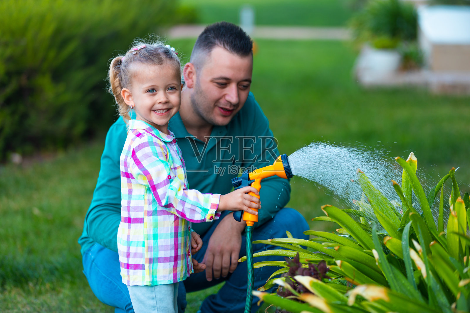 父亲和女儿。照片摄影图片