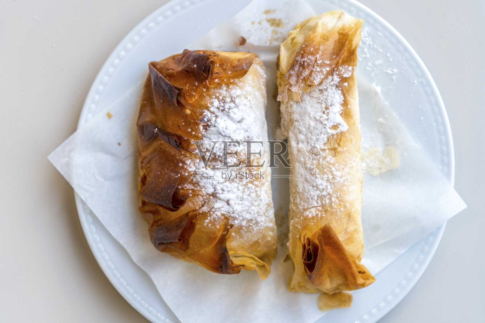 来自科英布拉市的传统葡萄牙糕点照片摄影图片