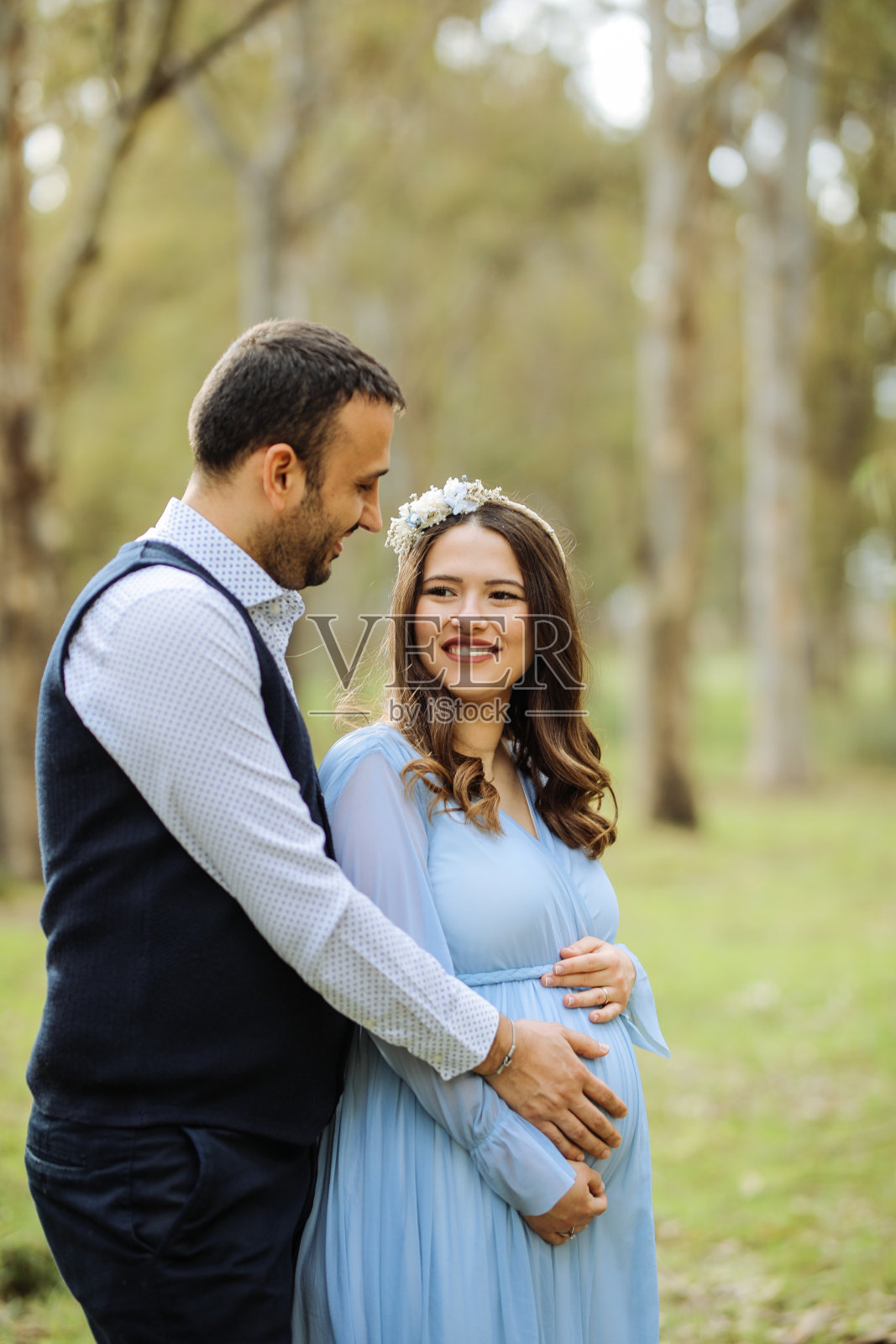 孕妇和丈夫照片摄影图片
