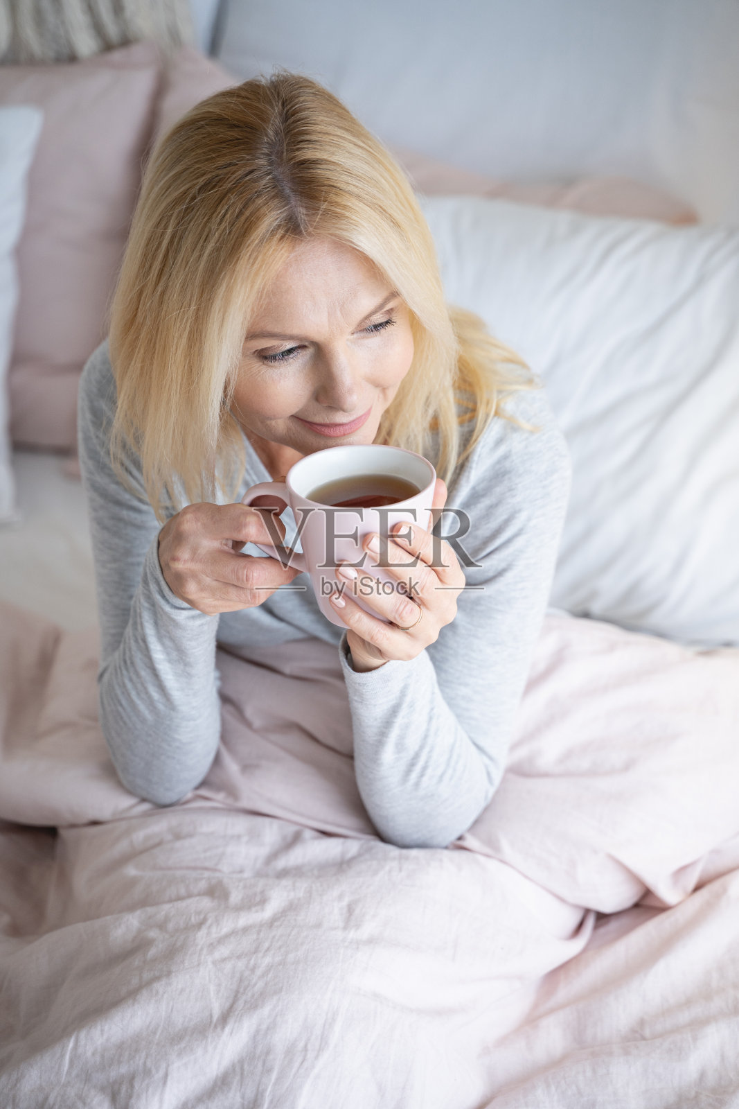 平静美好的一天照片照片摄影图片