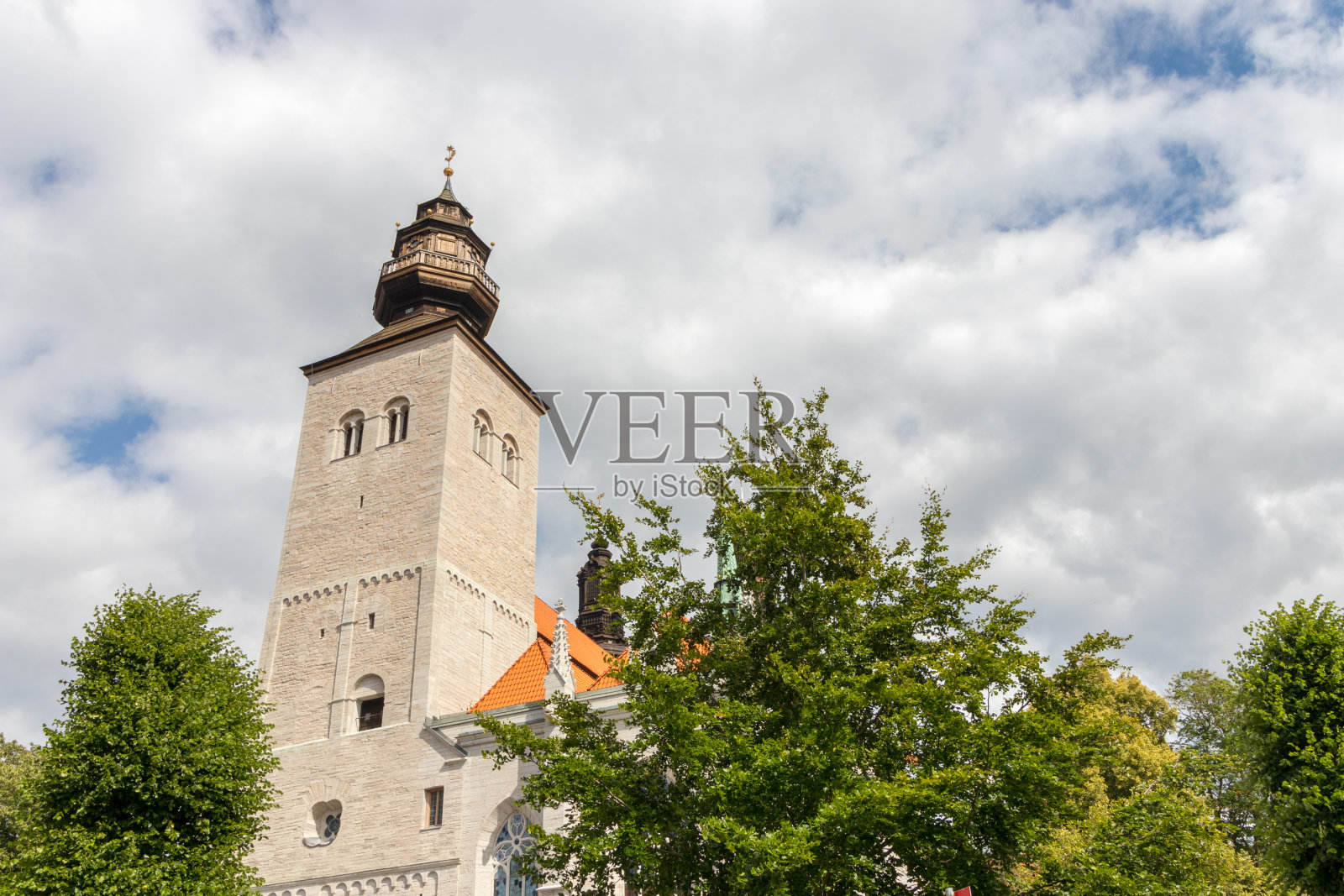 美丽的瑞典维斯比大教堂。照片摄影图片