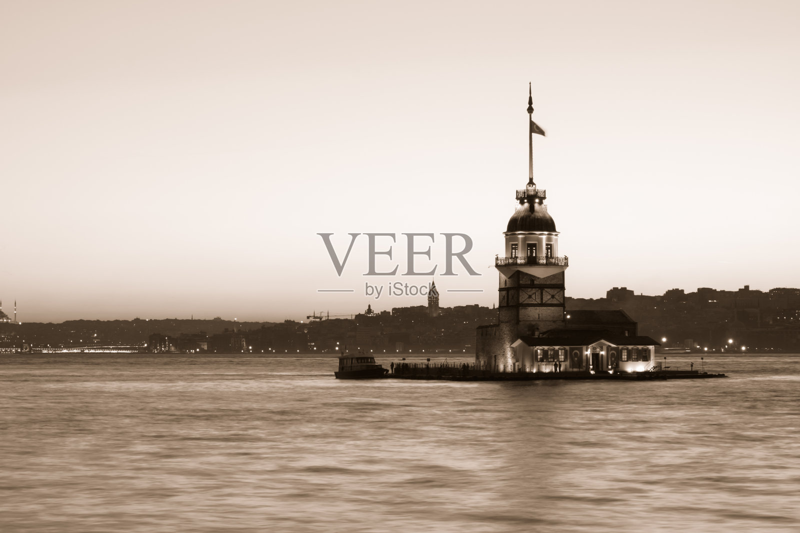 少女的塔照片摄影图片