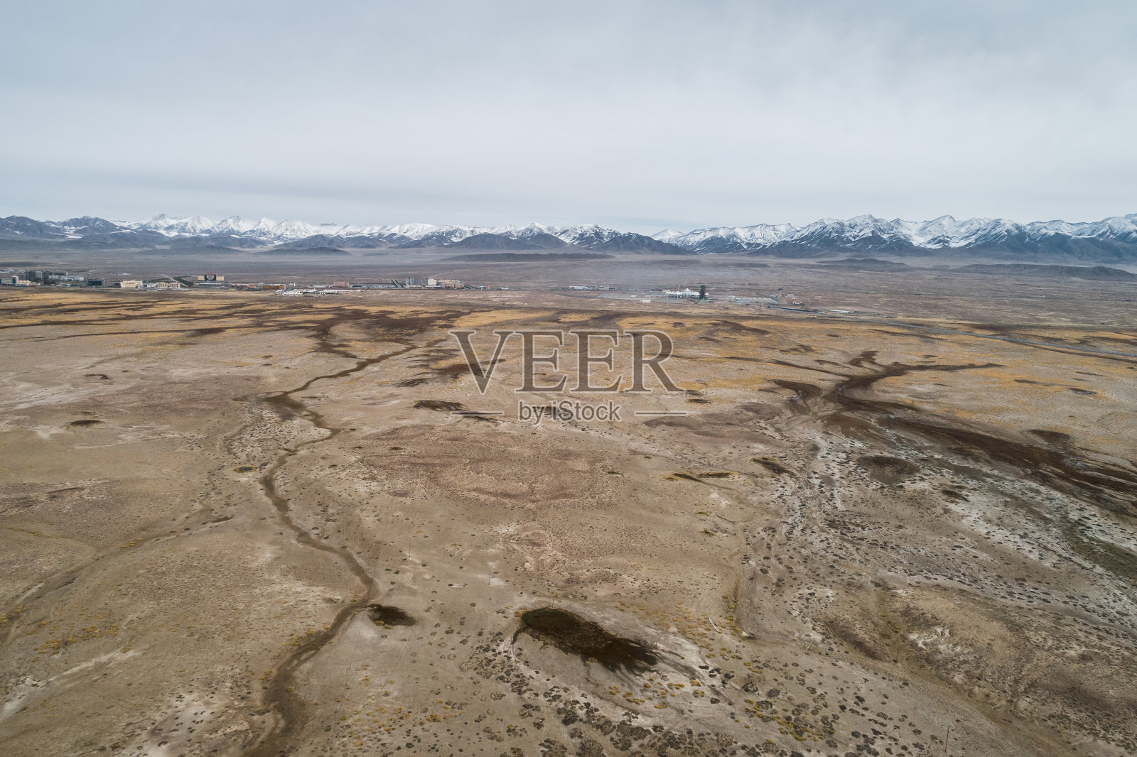 中国青海旱地的鸟瞰图照片摄影图片