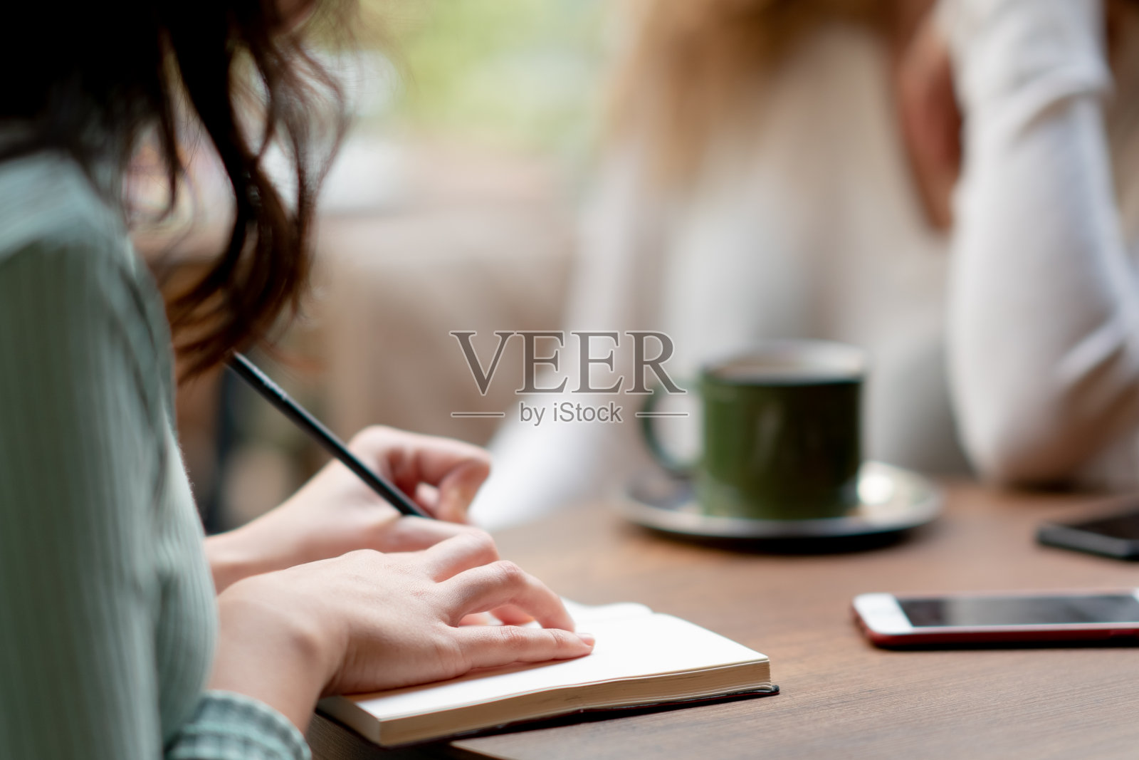 记笔记照片摄影图片