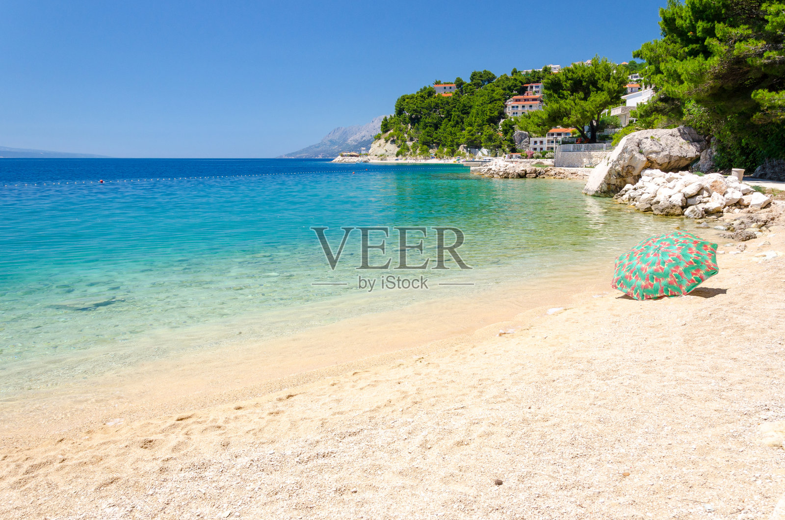 克罗地亚达尔马提亚，马卡斯卡里维埃拉，布雷拉的天堂海滩照片摄影图片