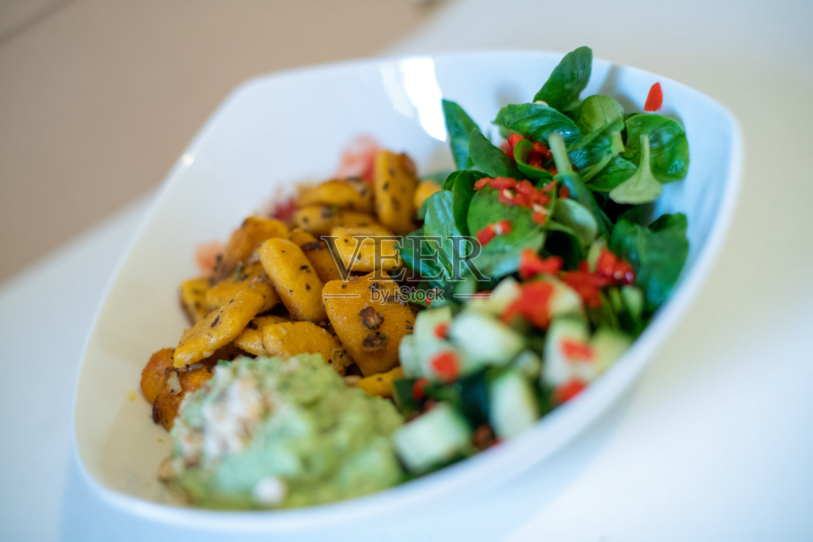 自制红色意大利汤圆配红薯照片摄影图片