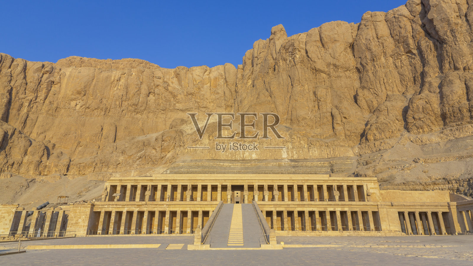 埃及卢克索哈特谢普苏特神庙照片摄影图片