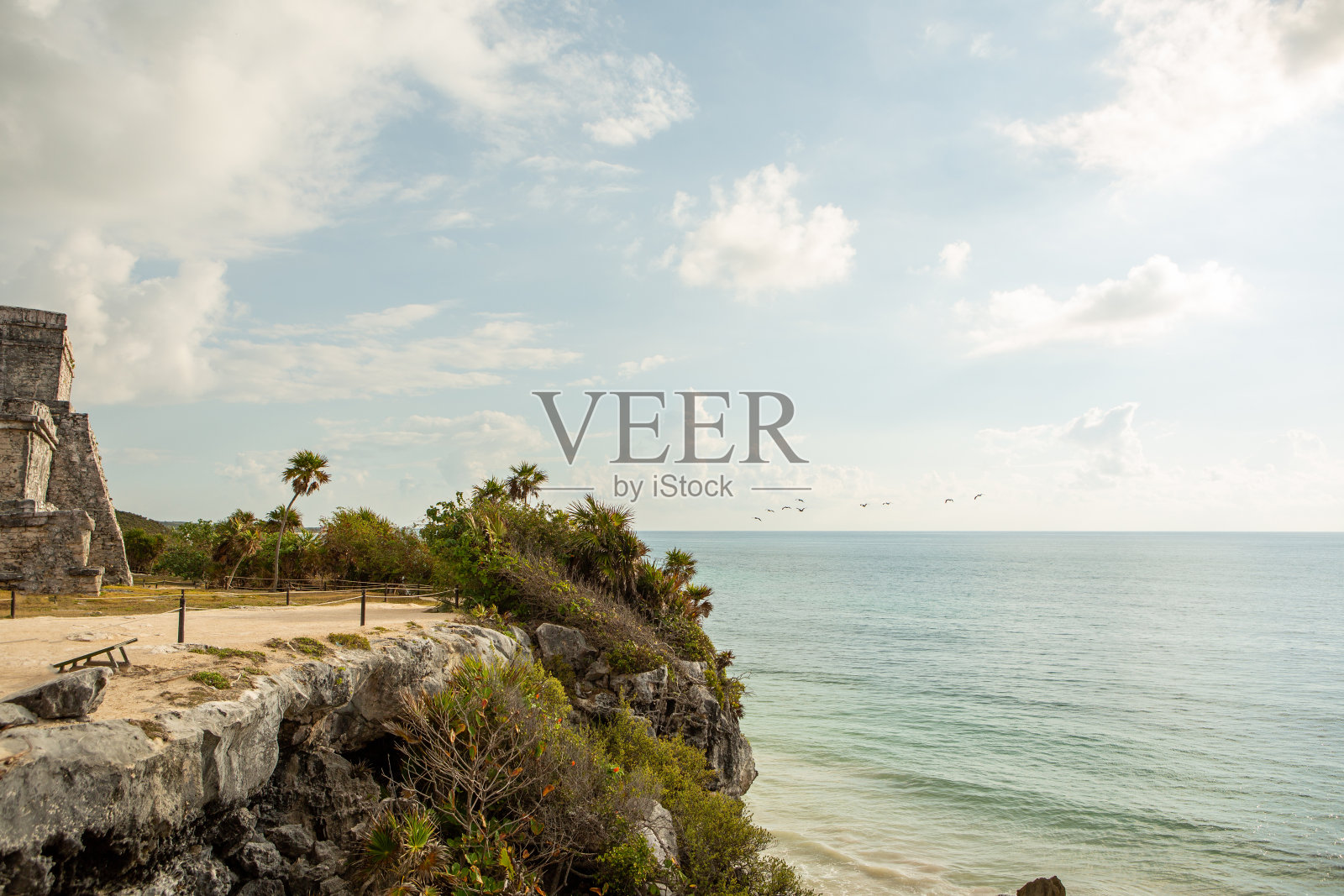 墨西哥图卢姆考古区的埃尔卡斯蒂略照片摄影图片