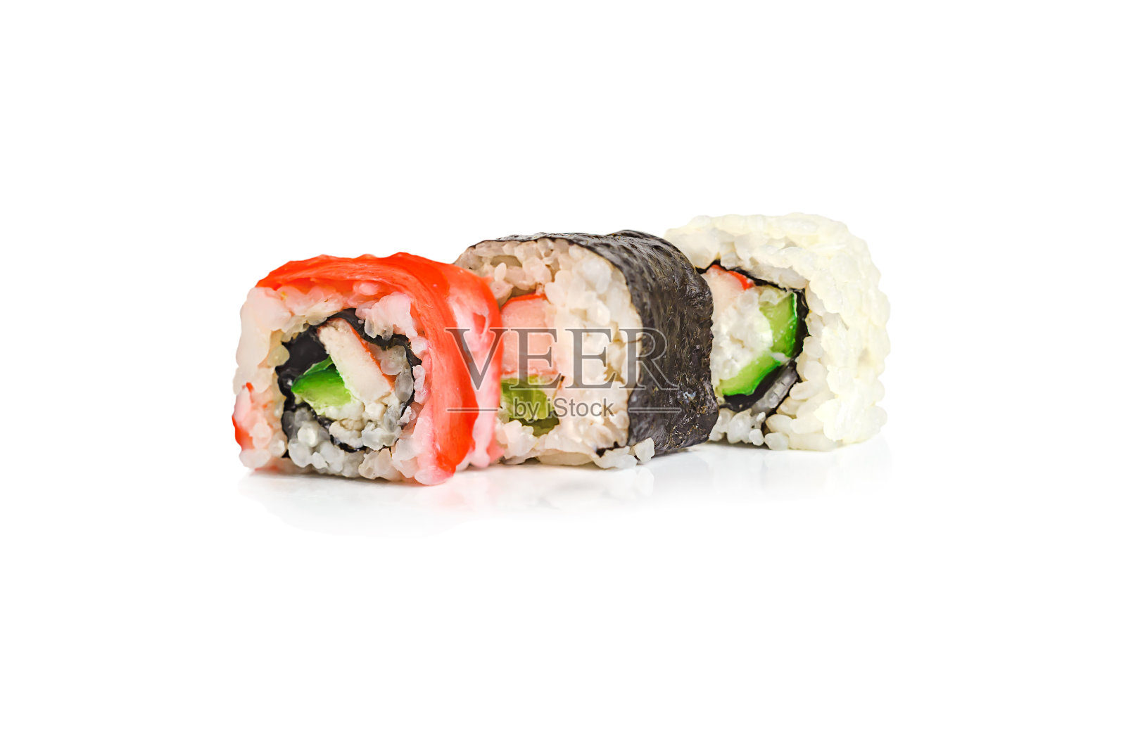 滚动在一个白色孤立的背景，特写。日本餐厅的菜单照片摄影图片