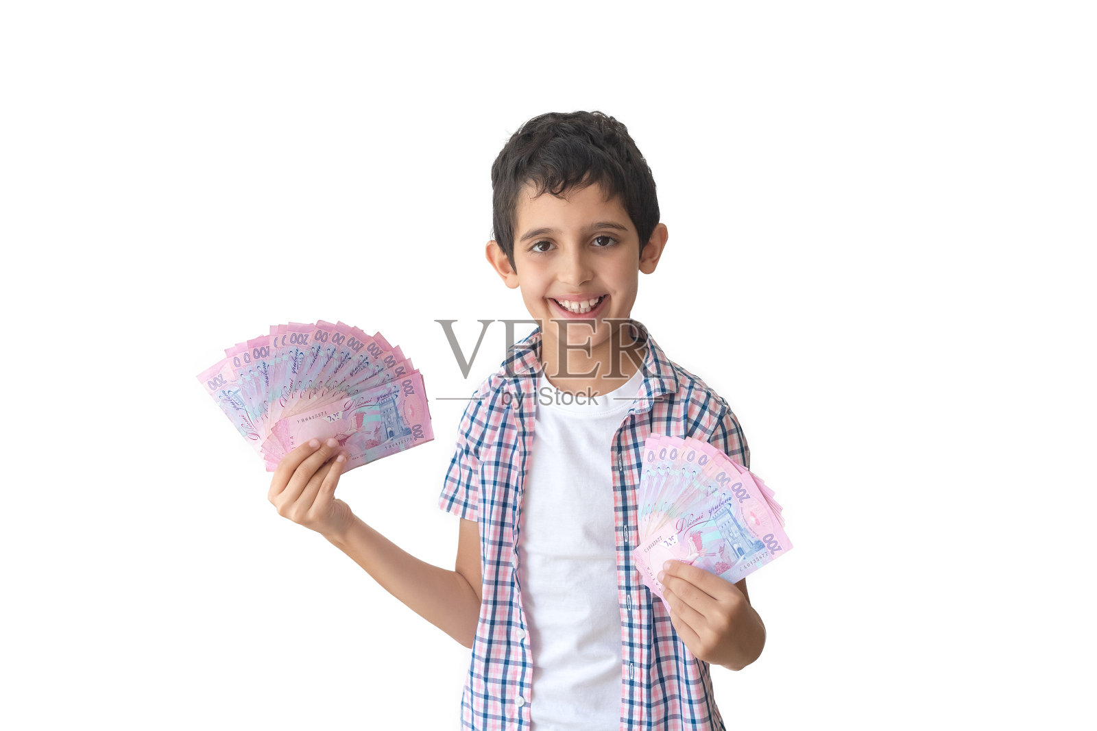 快乐的青少年拿着乌克兰货币格里夫纳的肖像照片摄影图片